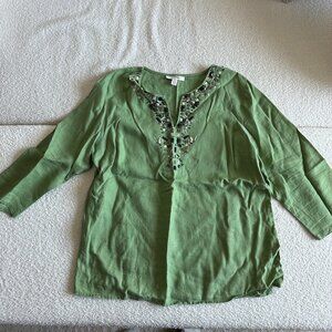 JM Collection women's green top bedazzled neckline size 16